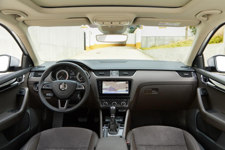 Торпедо Skoda Octavia Combi Laurin & Klement 4x4 2017 года  (WW) (фото 5 из 9)